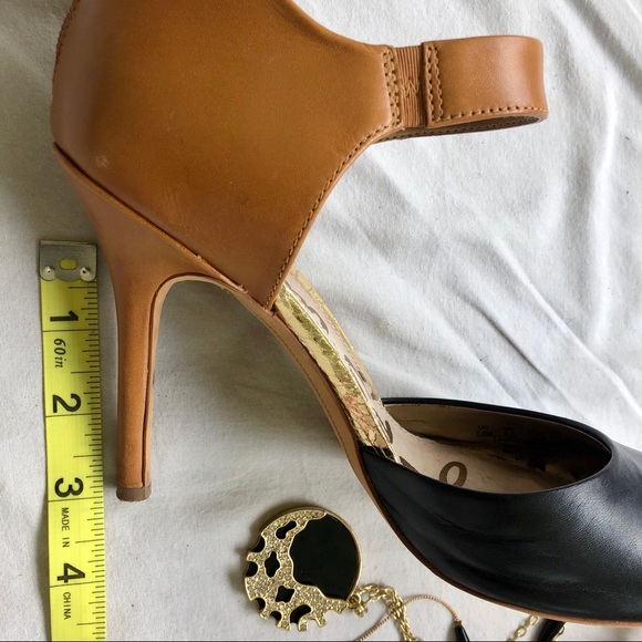 SOLD Perfect classic pumps - Picture 6 of 8